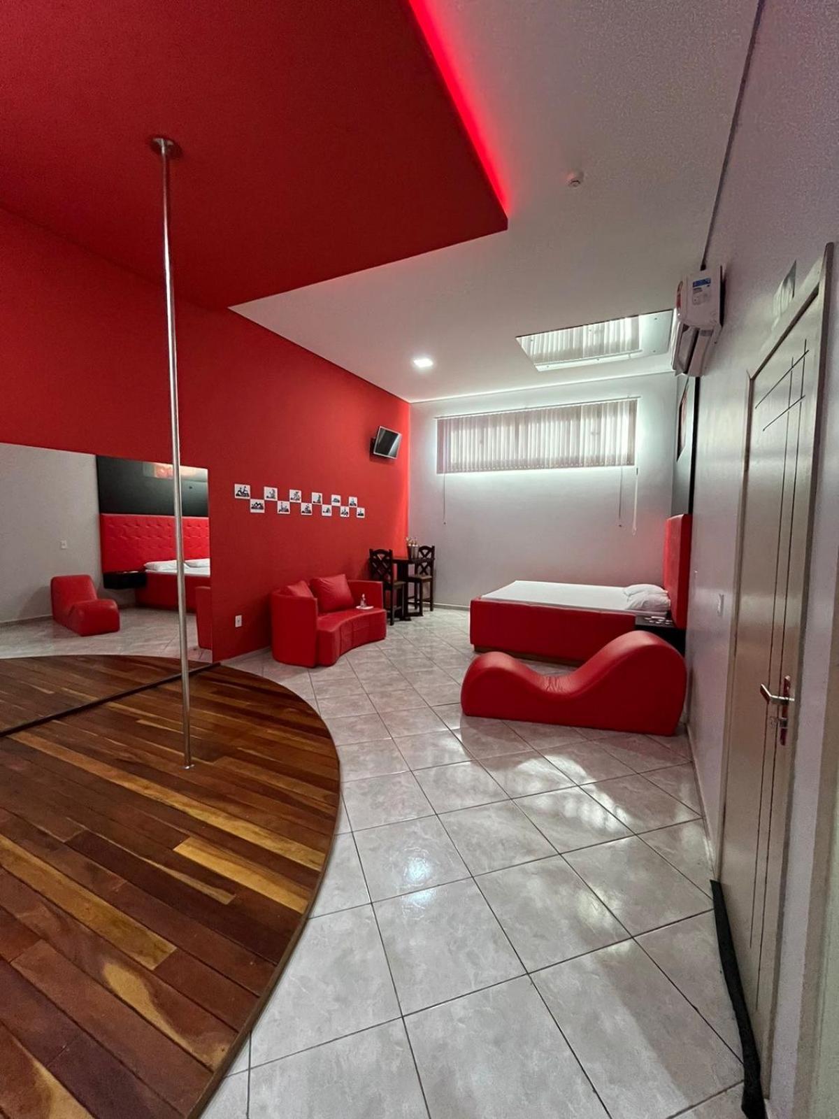 Fetiche Motel Presidente Medici  المظهر الخارجي الصورة